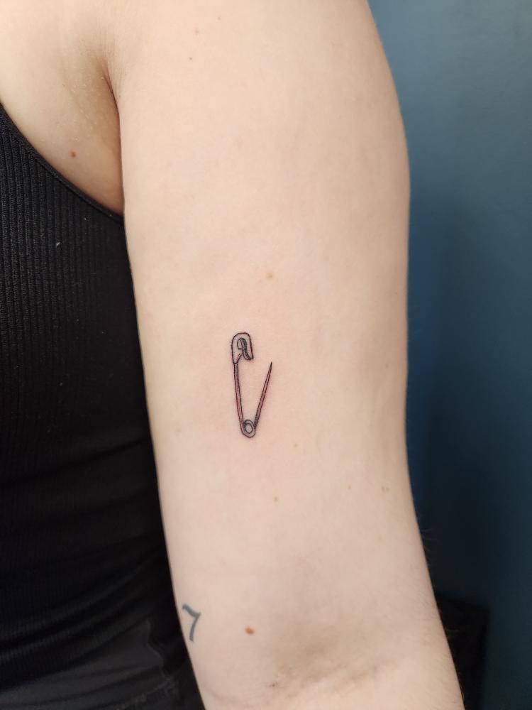 101 Best Safety Pin Tattoo Ideas You Have To See To Believe