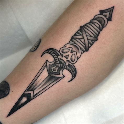 12 Traditional Dagger Tattoo Ideas To Inspire You In 2024