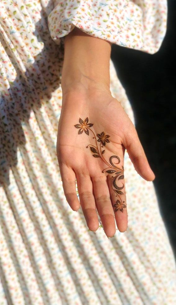 35 Beautiful Henna Design Ideas Simple Henna