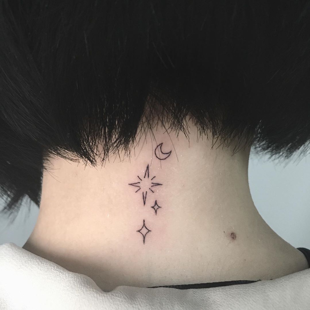 39 Back Of The Neck Tattoos That Are Easy To Hide And Fun To Show Off