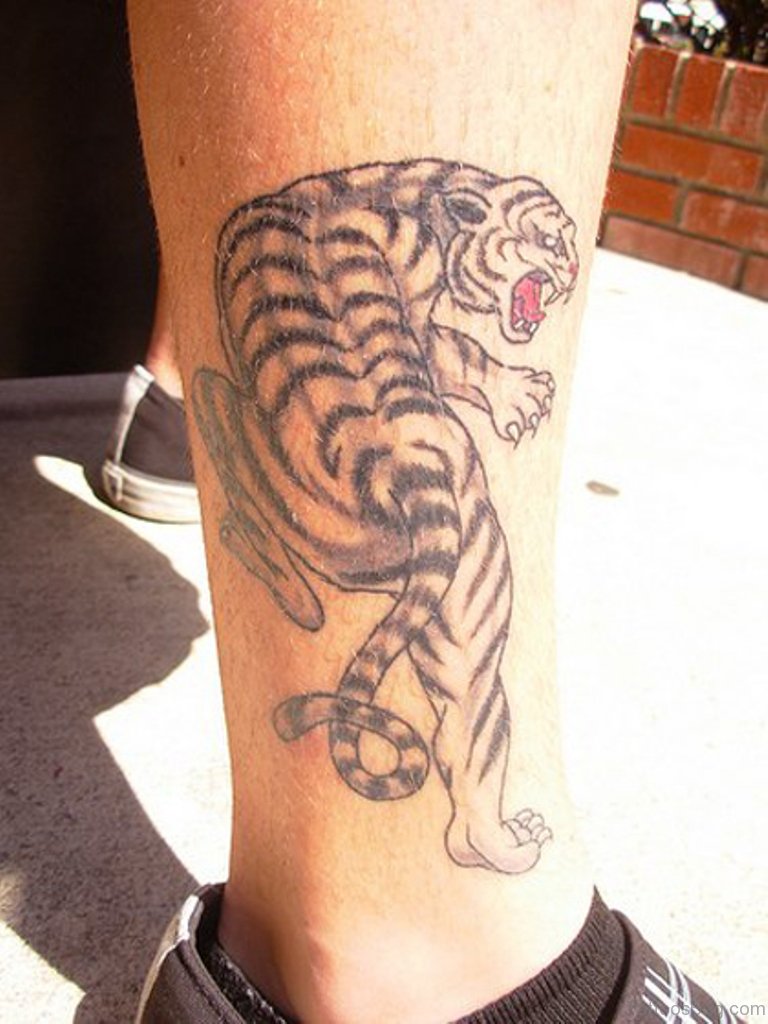 40 Clean Tiger Tattoos For Leg