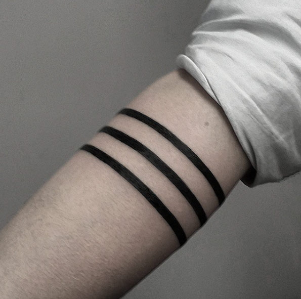 40 Stylish Armband Tattoos For Men Women Tattooblend Band Tattoo