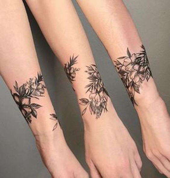 40 Wonderful Wrist Tattoos Ideas For Women To Try Asap In 2020 Flower