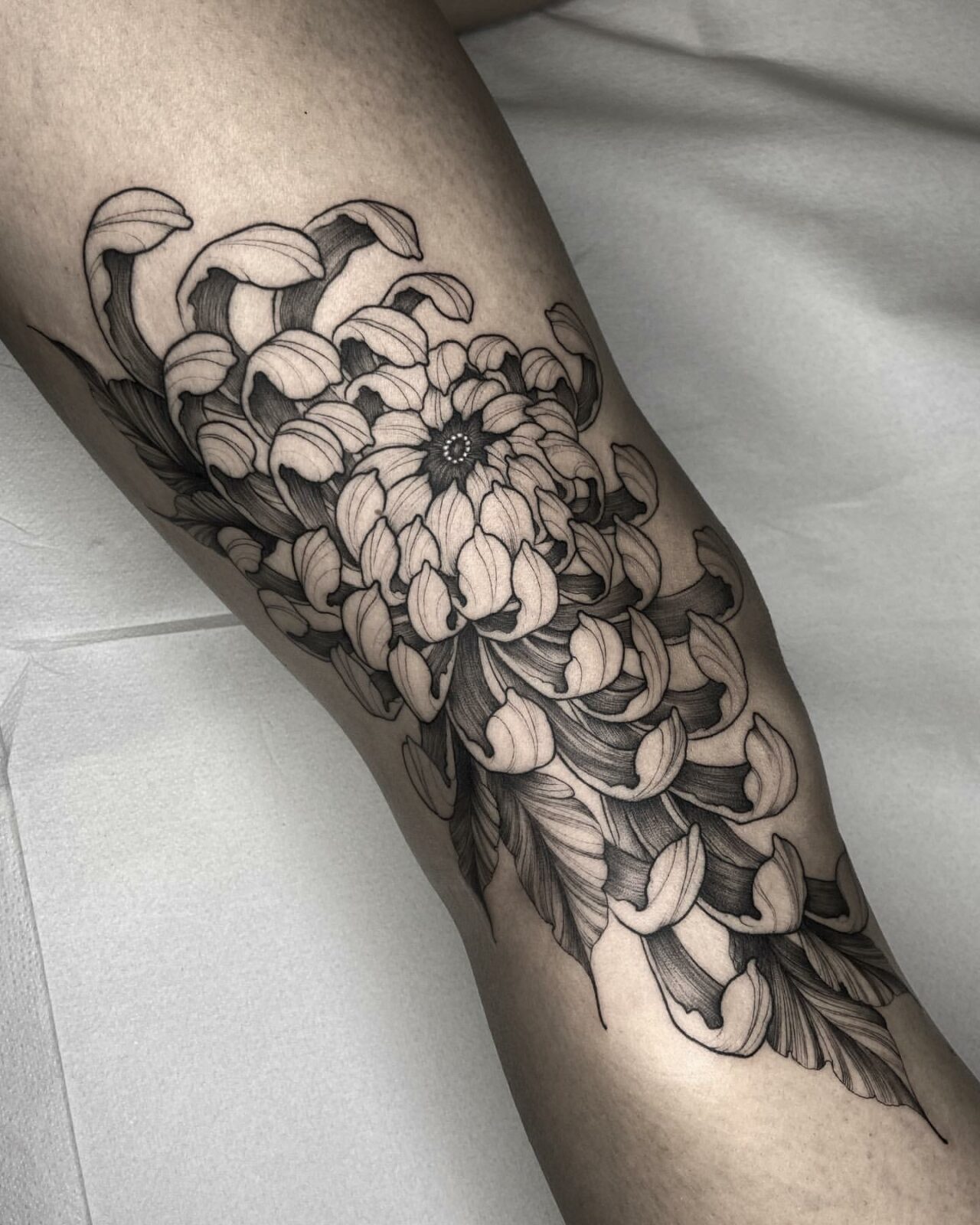 60 Chrysanthemum Tattoo Meanings Designs And Ideas Neartattoos