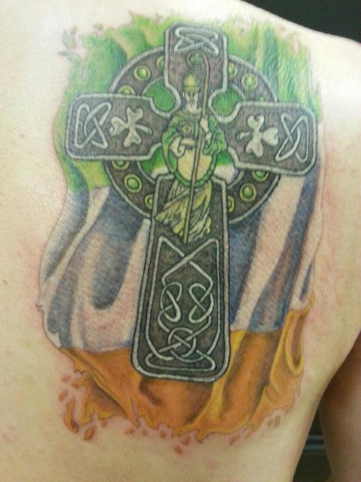 69 Awesome Celtic Shoulder Tattoos