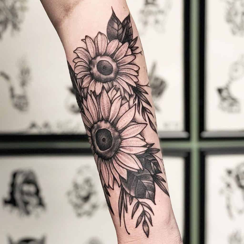 Aggregate More Than 79 Realistic Sunflower Tattoo Super Hot In Cdgdbentre