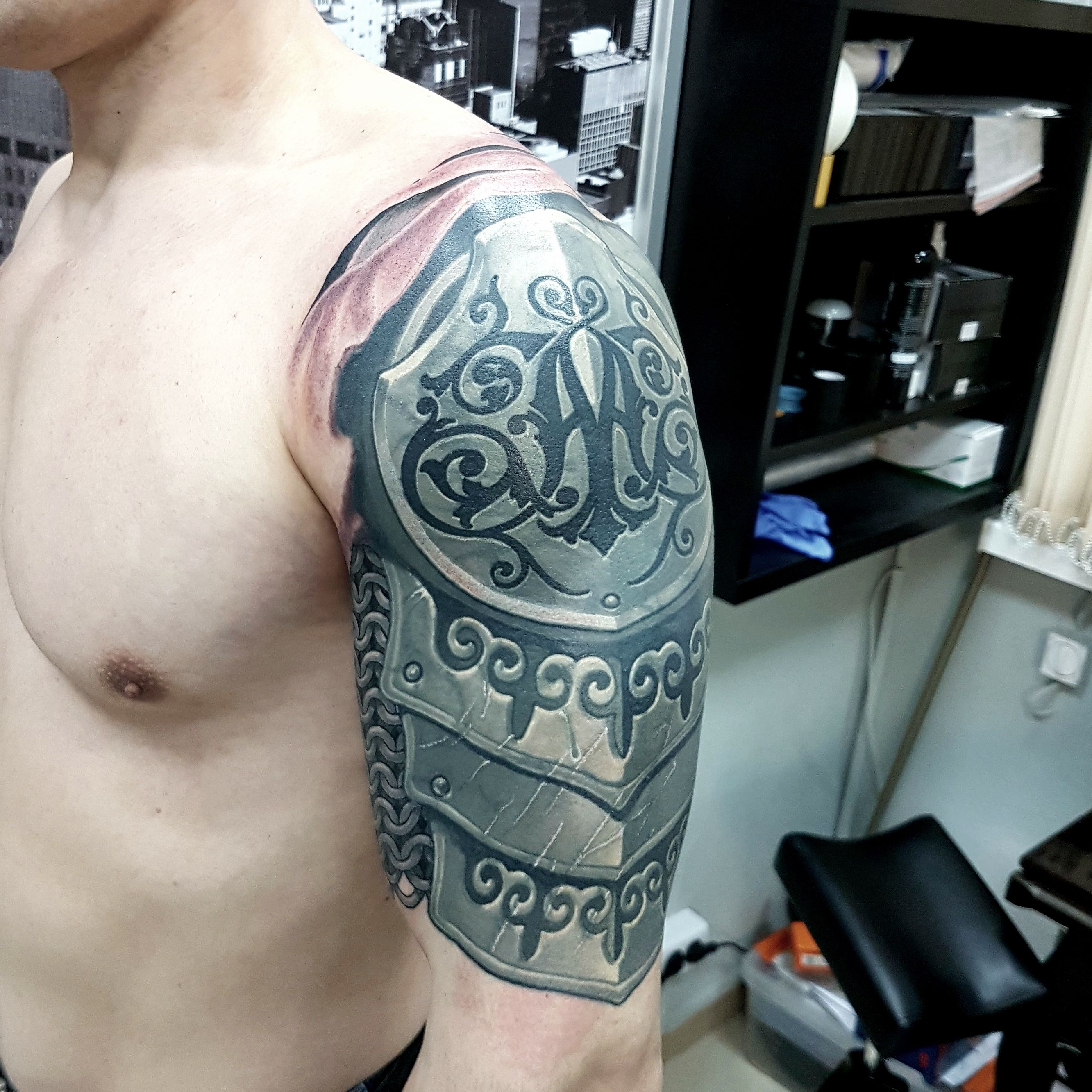 Armor Coverup Tattoo By Gollandetsart Tatouage Paule Tatouage