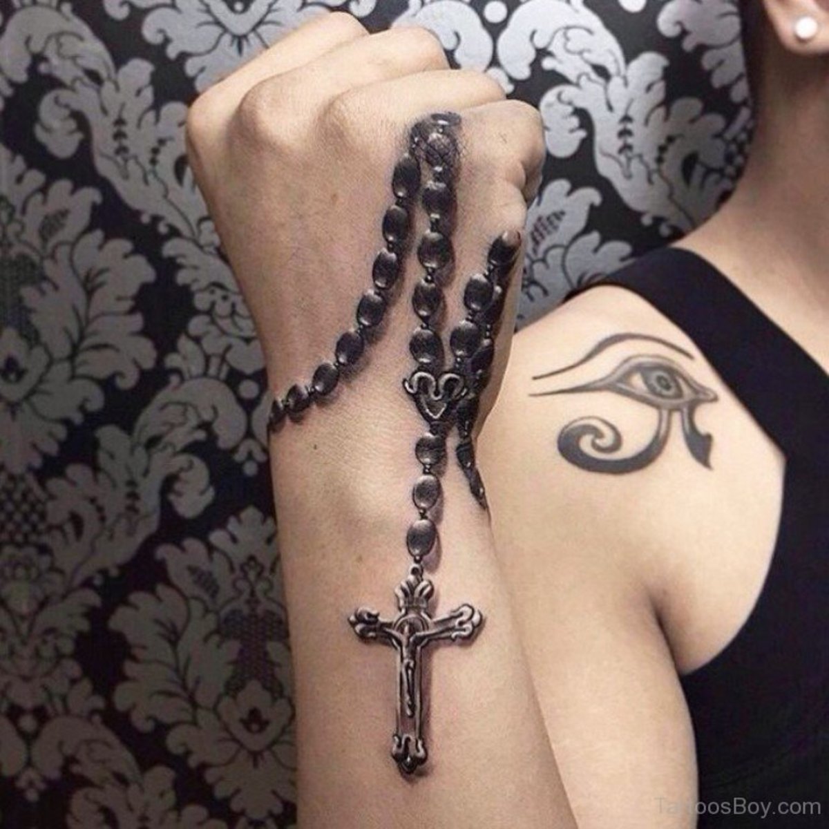 Cross Rosary Tattoo Tattoo Centuriontattoo Pinterest Tattoo