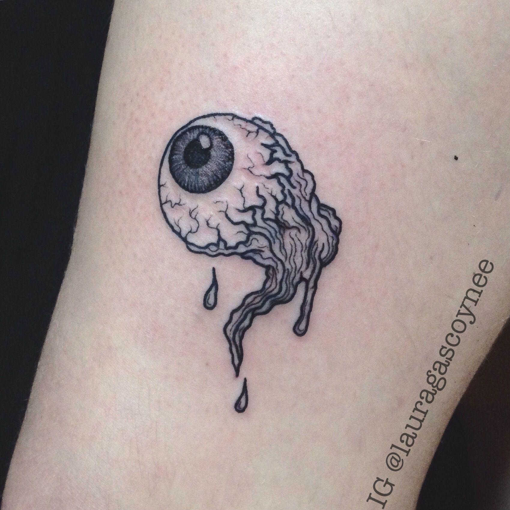 Designed And Tattooed By Laura Gascoyne Eye Eyeball Gore Tattoo Drips