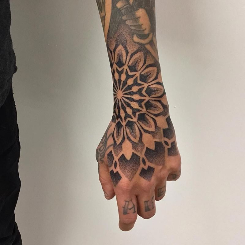 10 Full Tattoo Hand Designs to Inspire Your Next Ink