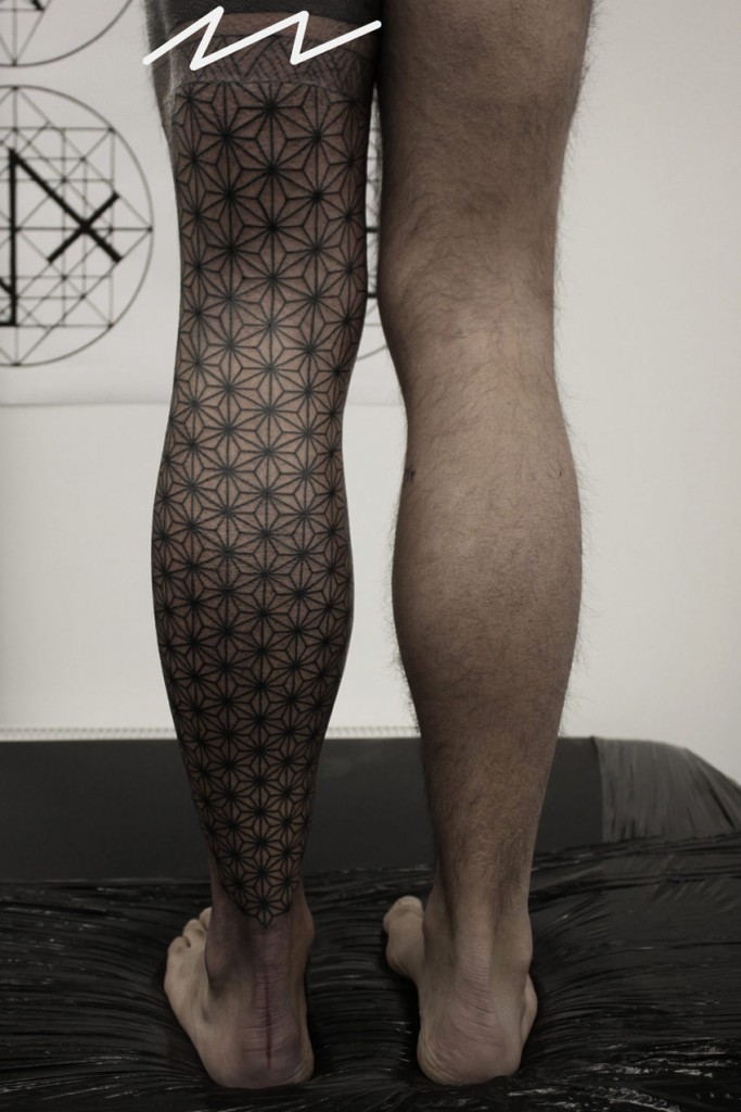 7 Geometric Tattoo Leg Designs You'll Love