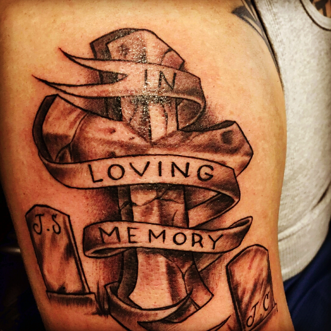 7 Memorial Tattoo Ideas to Honor Your Grandpa