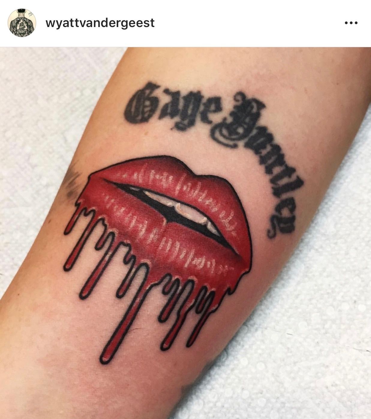 Pin On Lips Tattoo