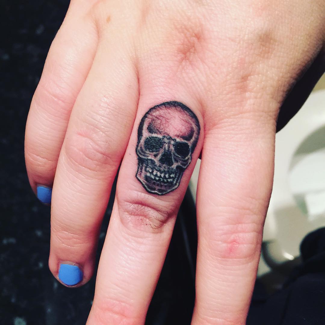 Skeleton Finger Tattoo Tattoos Finger Tattoos Skull Finger Tattoos