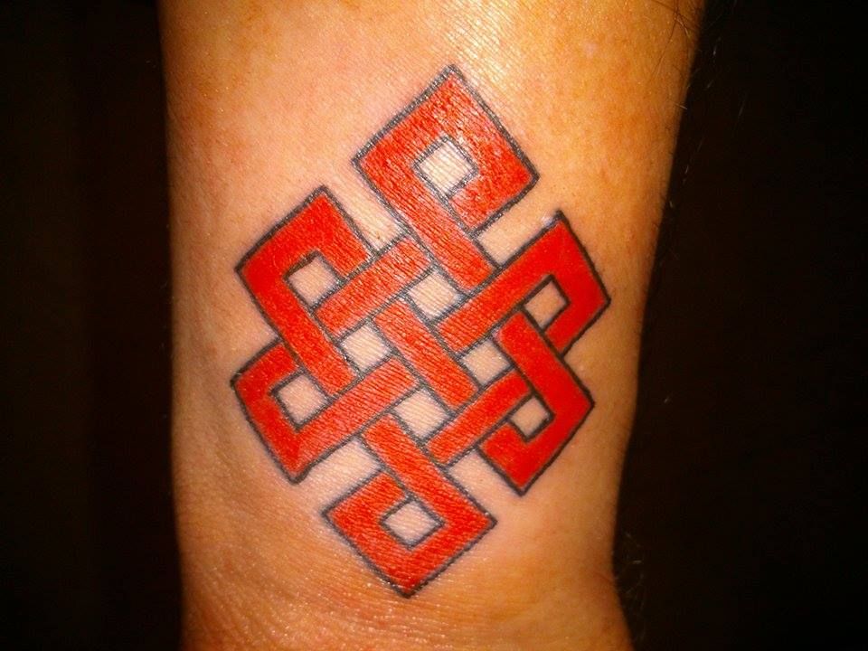 Tattoo Endless Knot Colored Tatuajes Interesantes Tatuajes