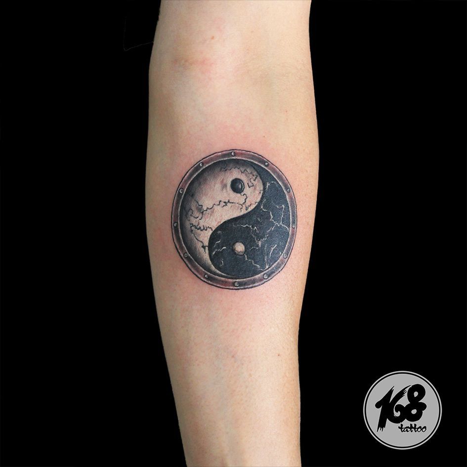 Yin Yang Tattoo On Foot Yin Yang Tattoo Design Wrist Tattoos For